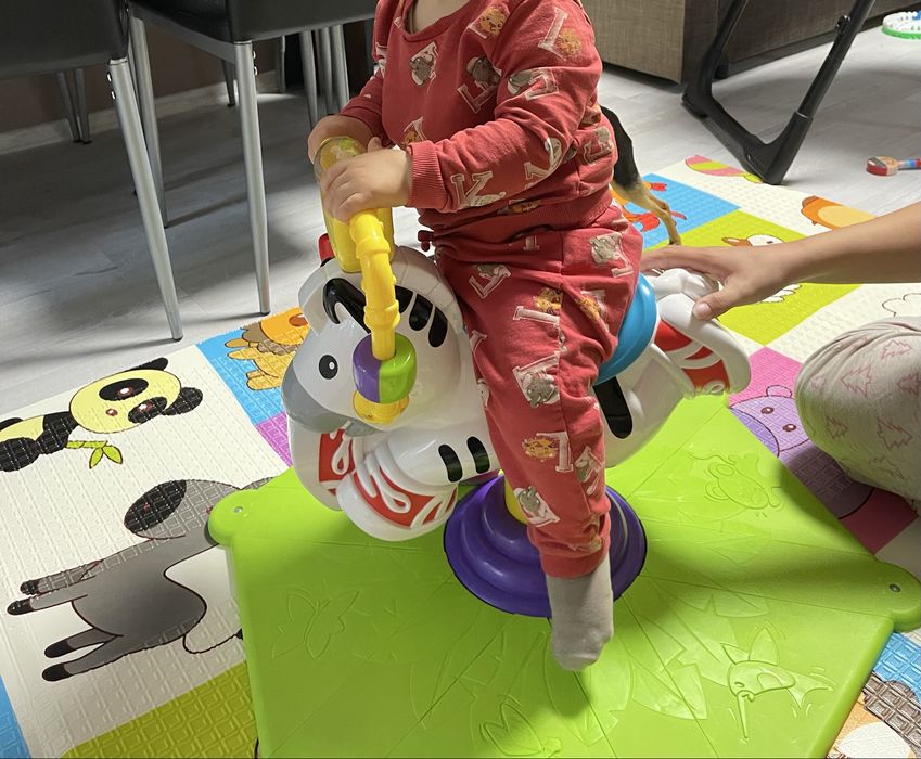 Здравейте, продавам fisher price Zebra