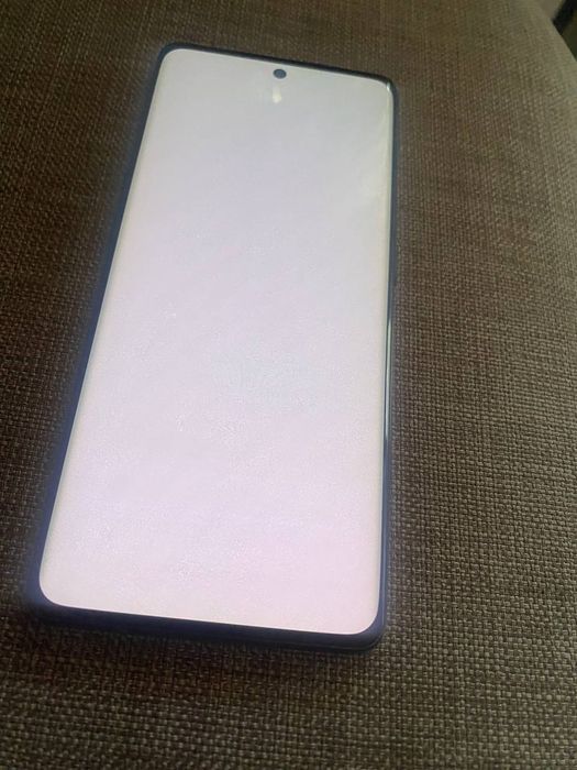 OPPO Reno 8 pro.