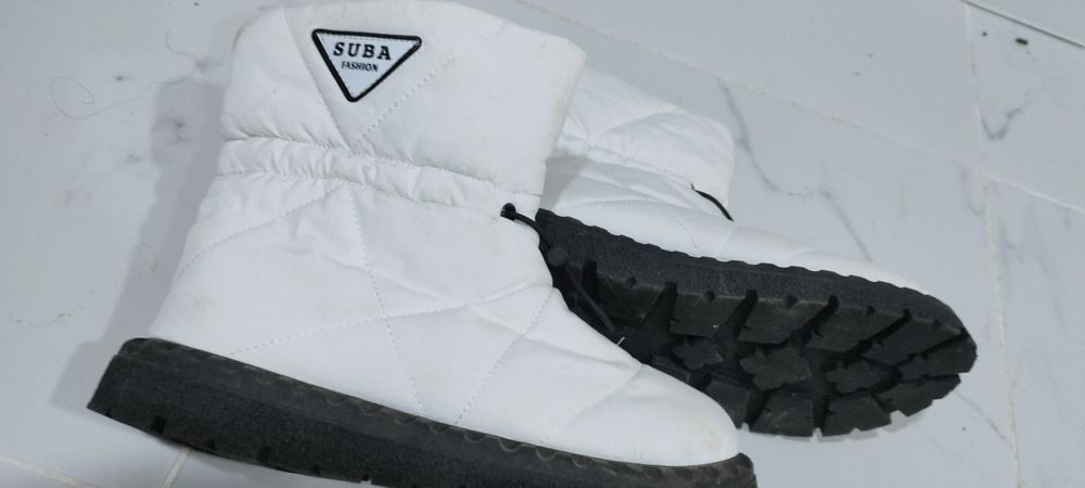 разные полусапожки по 15к