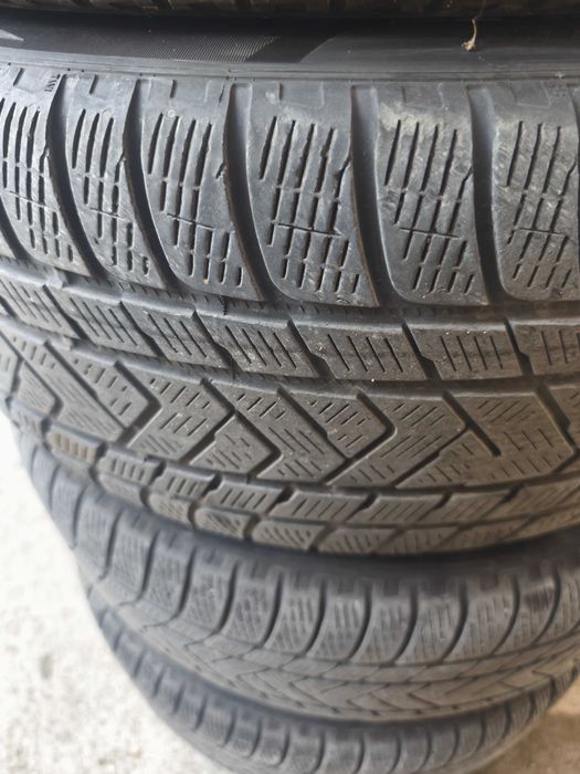 Джанти r19 за Porsche с гуми Pireli