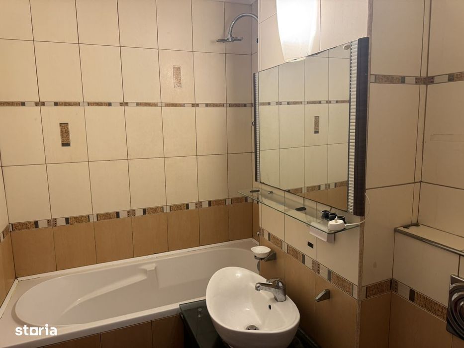 Apartament 3 camere, decomandat, 70mp,balcone și lift - Drumul Taberei