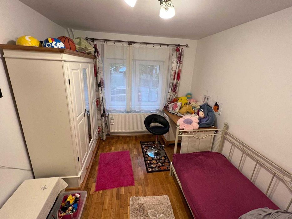 Proprietar vand ap cu 3 -4 cam in Mircea cel Batran