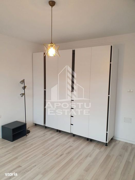 Jumatate de duplex de inchiriat, localitatea Mosnita Noua