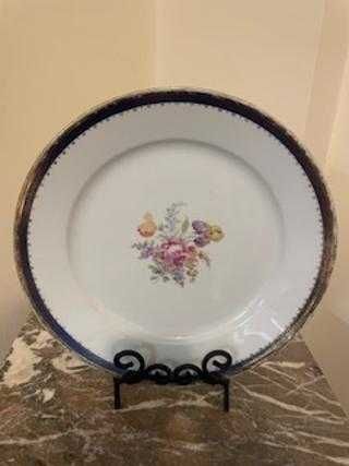 Platou din portelan cu model floral