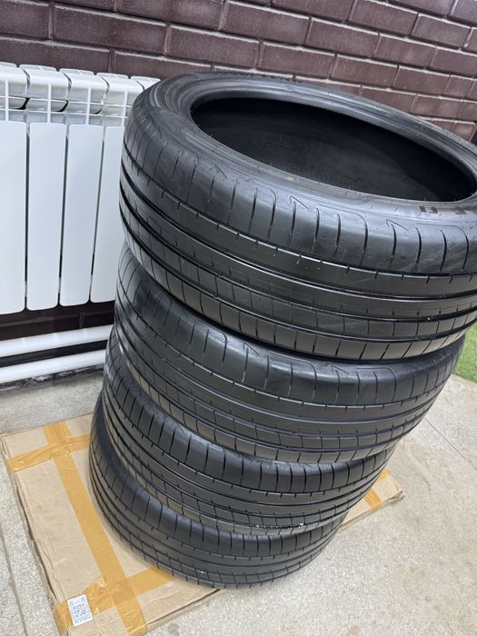 Продам шины GOOD YEAR 245/45 R20