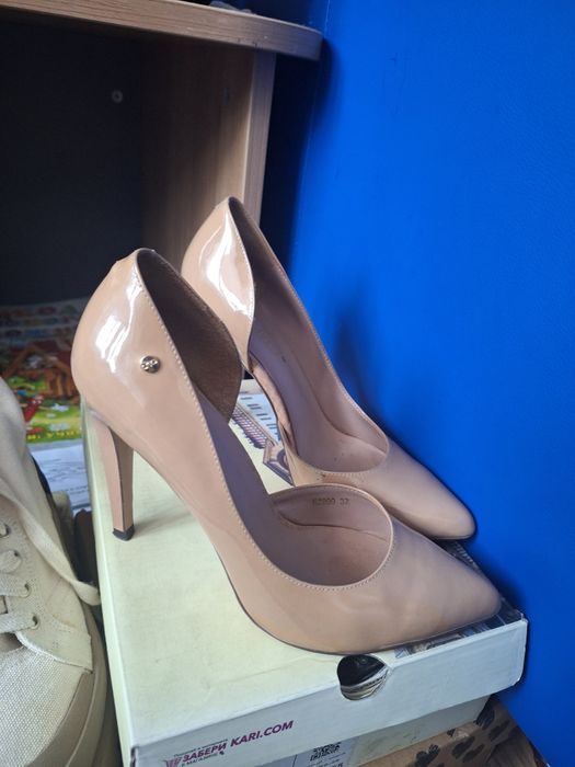 Продам женский туфли