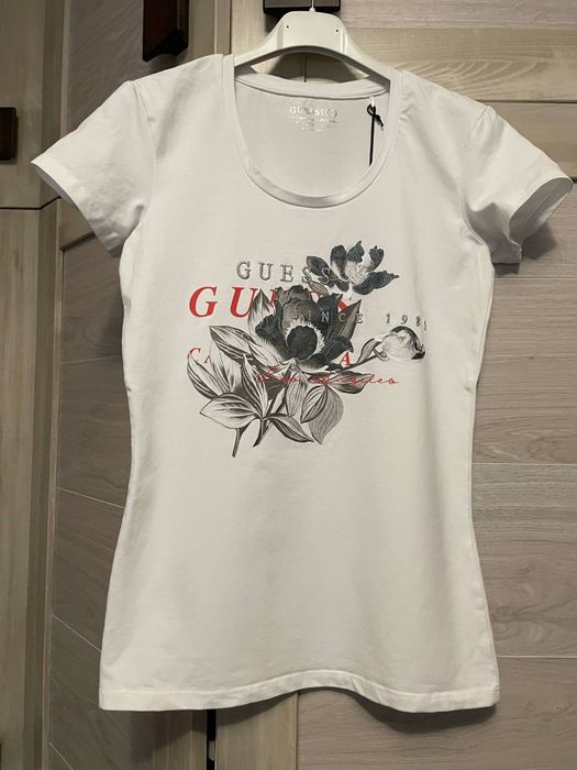 Оригинален суичър Guess