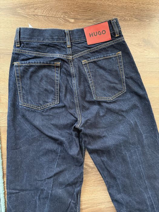 Hugo дънки , Hugo Boss