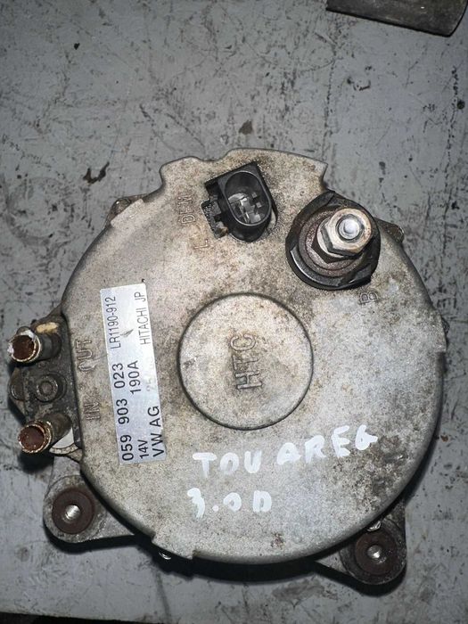 Alternator Volkswagen Touareg 7L 3.0 TDI BKS 059903023 190A racire apa