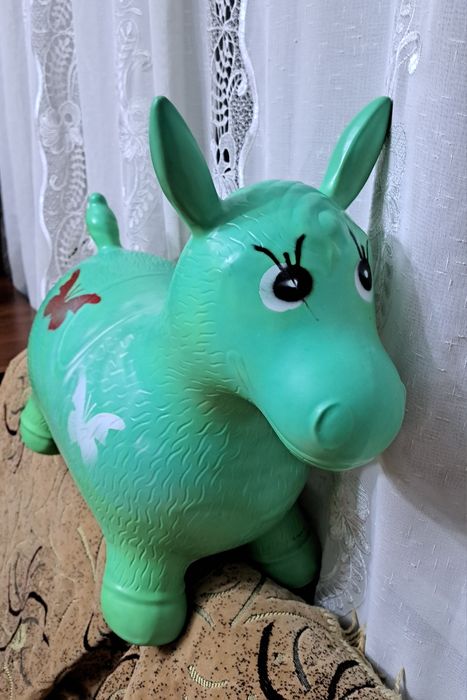 Продам ослика- прыгунка