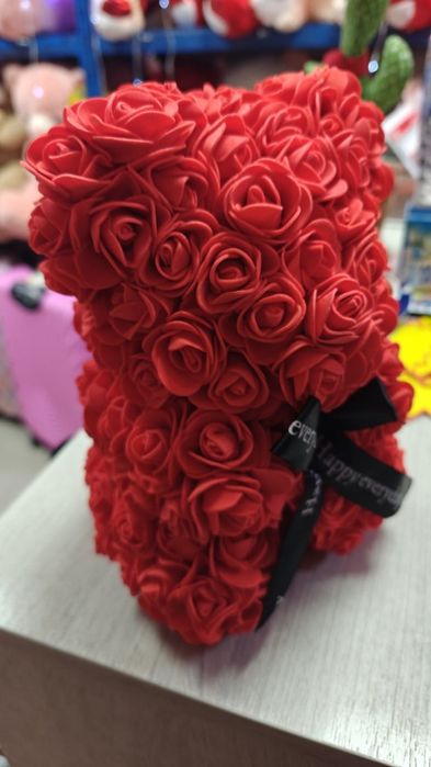 Мече от рози, 25см с подаръчна кутия в 3 цвята