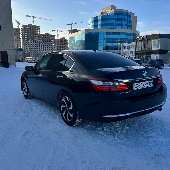 Продам машину Honda Accord