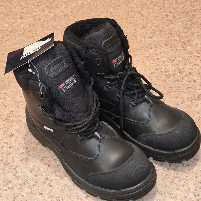 Продам спец ботинки Dapro