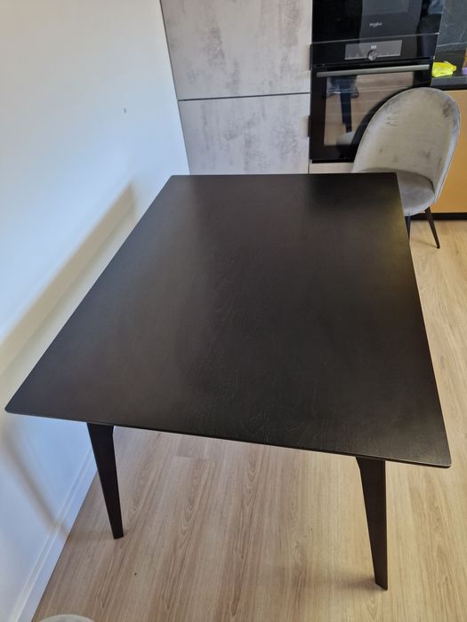 Masa Vida/Mobila Dalin din MDF furniruit cu stejar si picioare din met