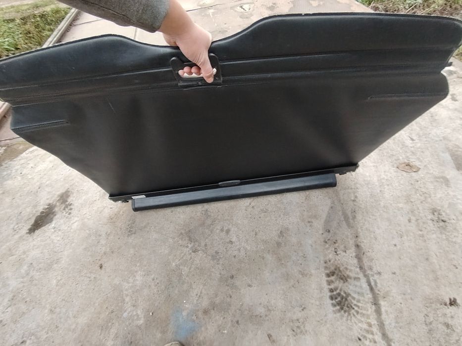 Щора за багажник от бмв е39 или е46