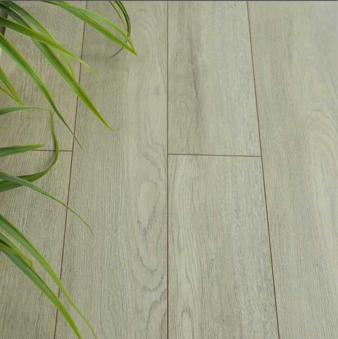 Laminat va tarket qulay narxlarda