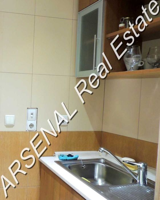 Офис за продажба, Център