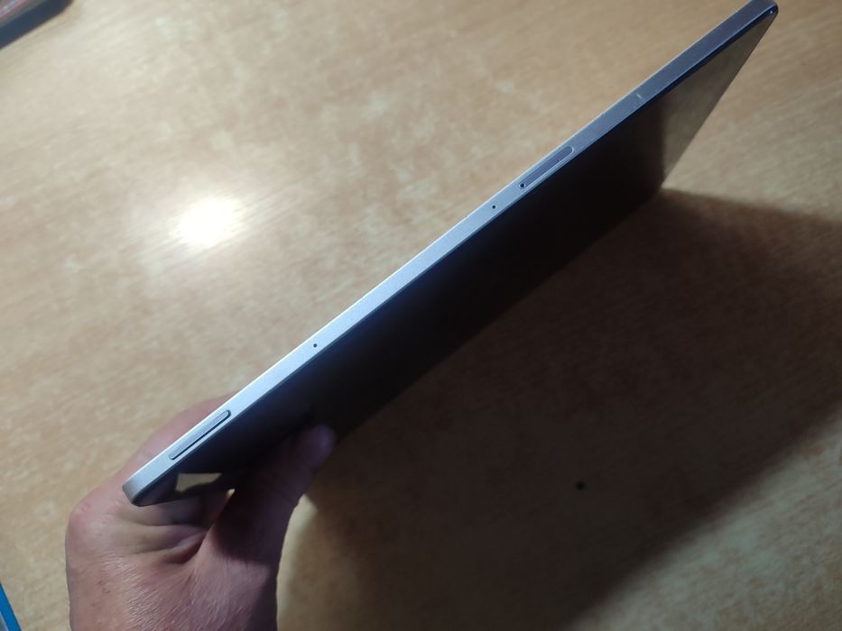 Продам отличный планшет