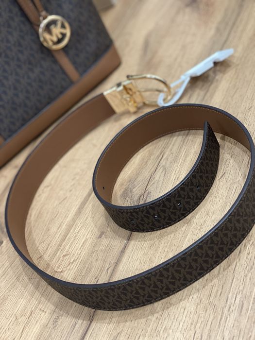 Сумка с ремнем майкл корс (Michael Kors)