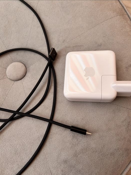 Apple MagSafe 3 магнитен кабел