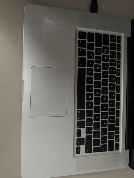 Продам mac ноутбук