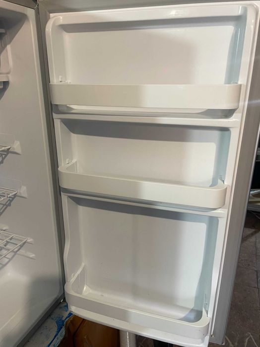 Mini Frigider cu congelator 93Litri PRIMO Argintiu Garantie 2 ani