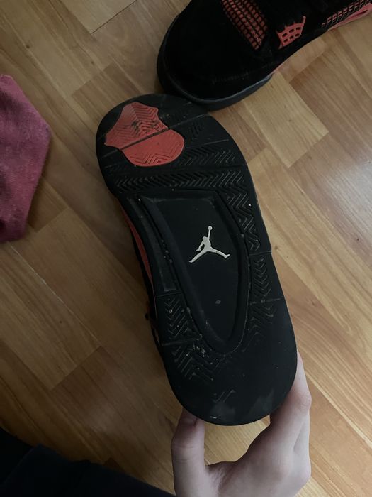 Jordan 4 red thunder