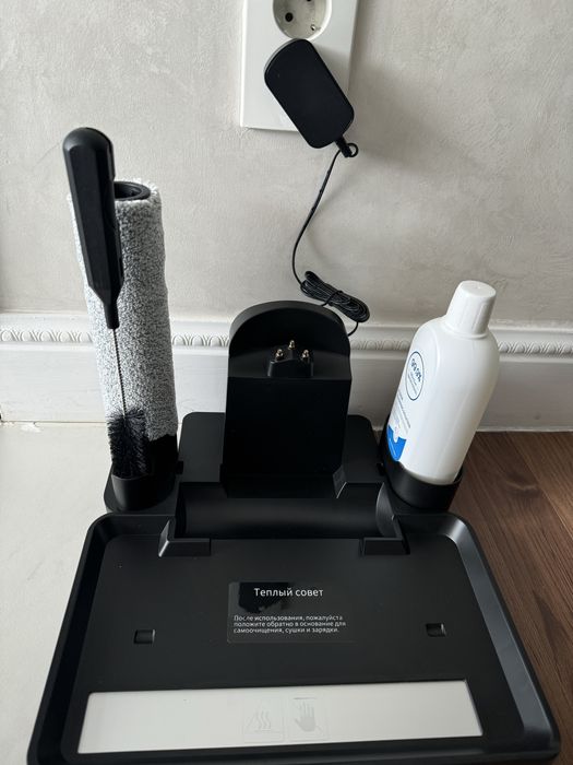 Новый моющий пылесос D12