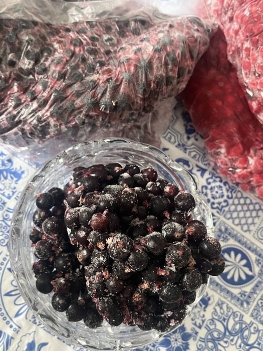 Смородина мороженная дачная