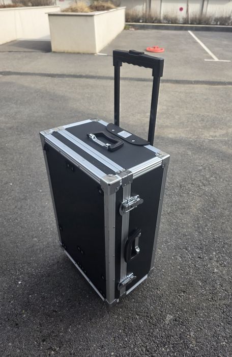 Алуминиев куфар/кейс с колела за фото техника