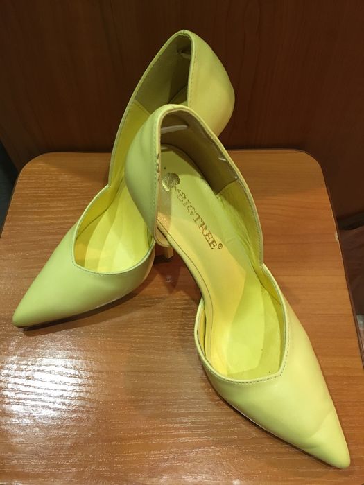 Продам Туфли (шпилька)