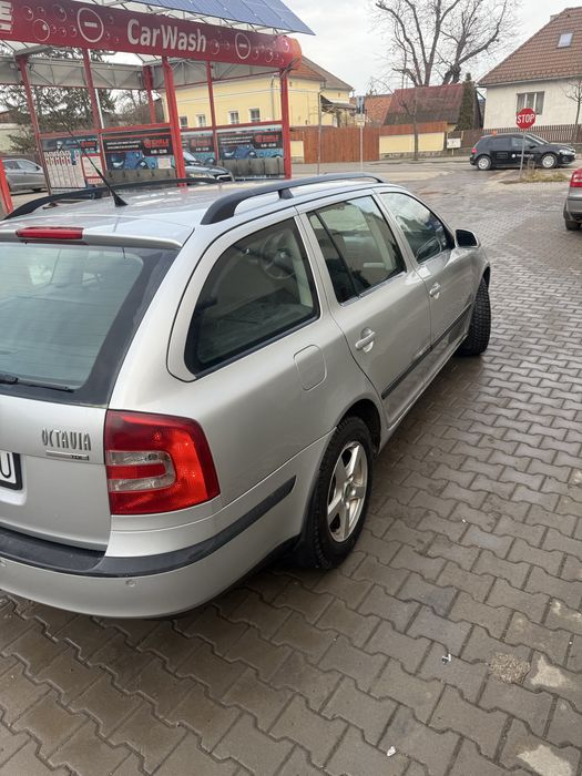 De vanzare scoda octavia 2006luna 11
