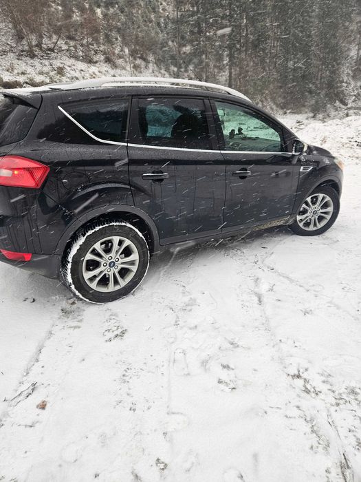 Se vinde  Ford kuga
