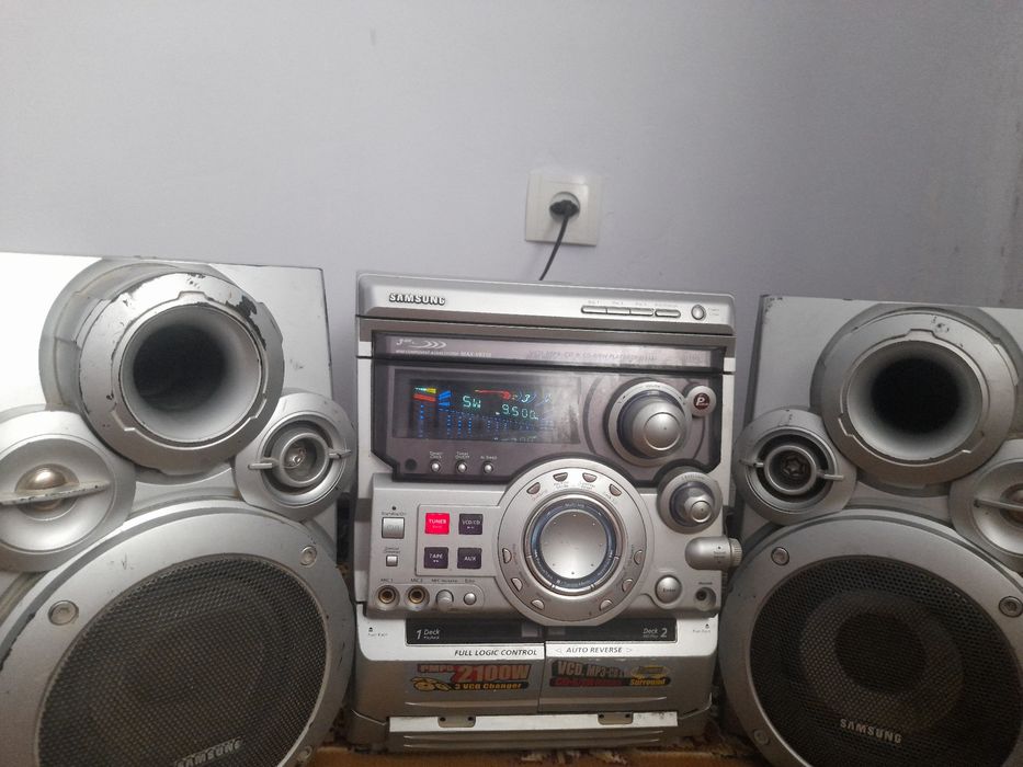 Музыкальный центр Самсунг MAX-VB550