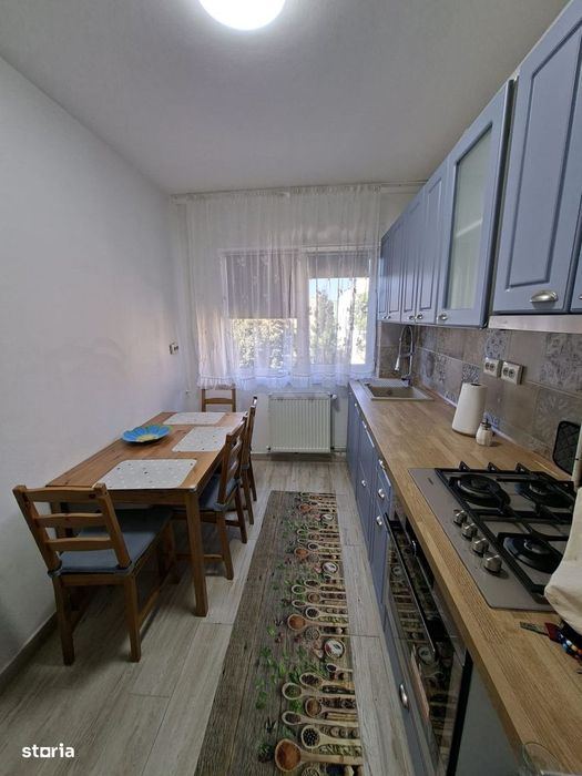 Apartament trei camere, et. 3/4, C-tin Brâncuși-Curtea de Apel