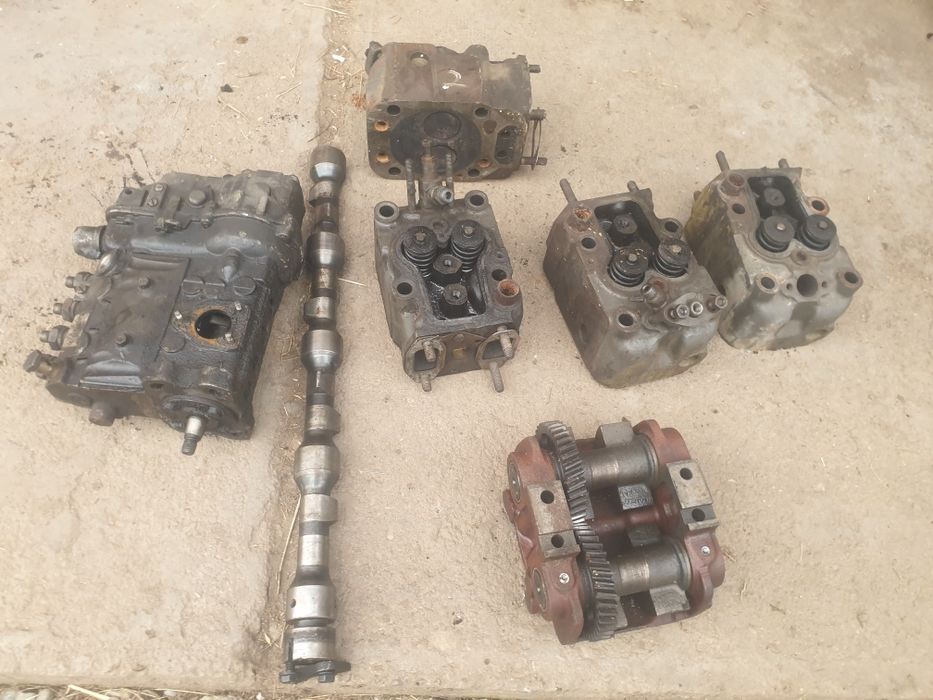 Vând piese motor Fendt 308LSA