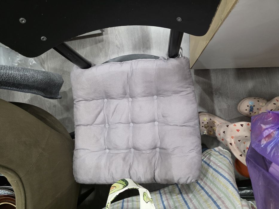 Продается стулья Икеа Идольф (IKEA IDOLF)