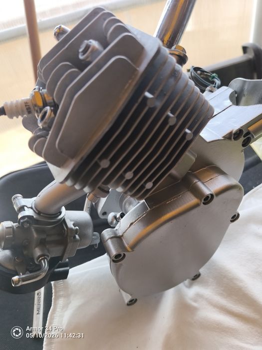 Motor 80cc foarte puțin uzat