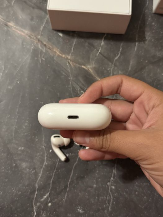 Продам AirPods Pro Срочно!!!