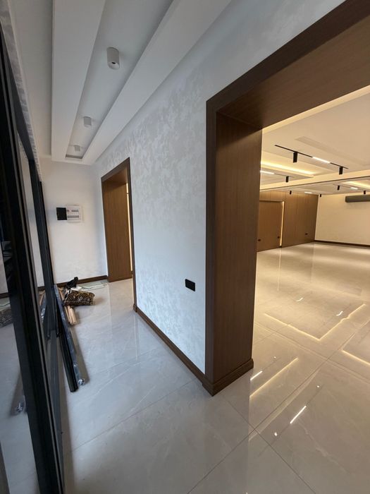 Нежилое помещение,первая линия