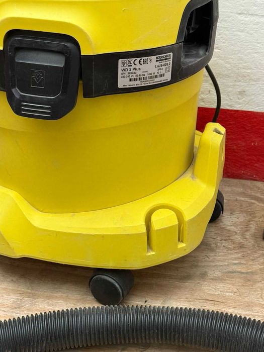 Aspirator umed-uscat Kärcher WD 2 Plus V-12/4/18/C