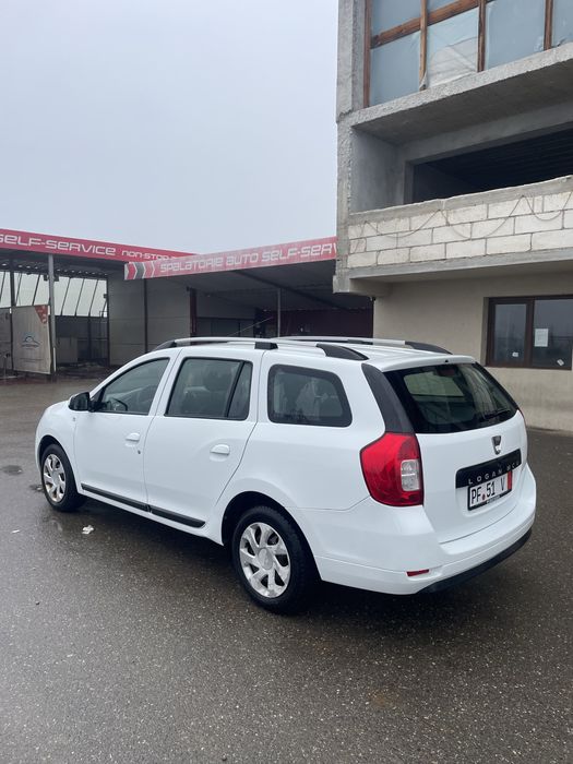 Vând Logan MCV 2014