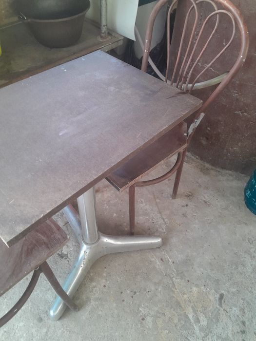 Masa terasa plus scaune