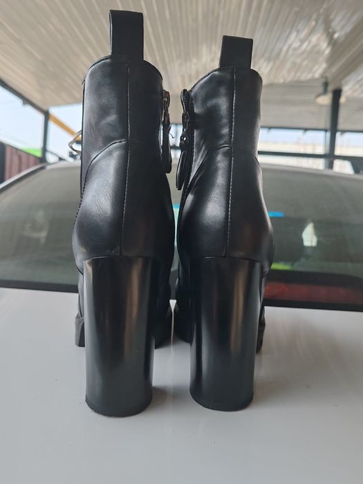 Ботильоны чёрные