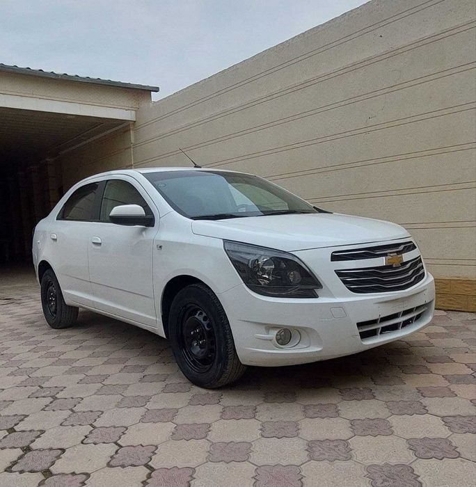 Кобальт шевролет сотилади