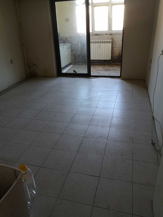 Продава се Четиристаен апартамент в Русе, Център - 112 кв.м за 1027 €/кв.м - Снимка #2