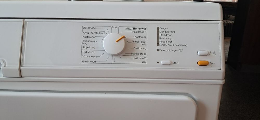 Сушилня Miele с резервуар