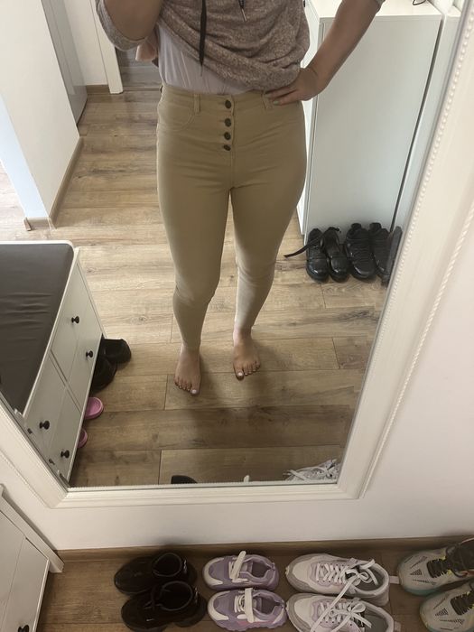 Pantaloni stretch, marimea 36