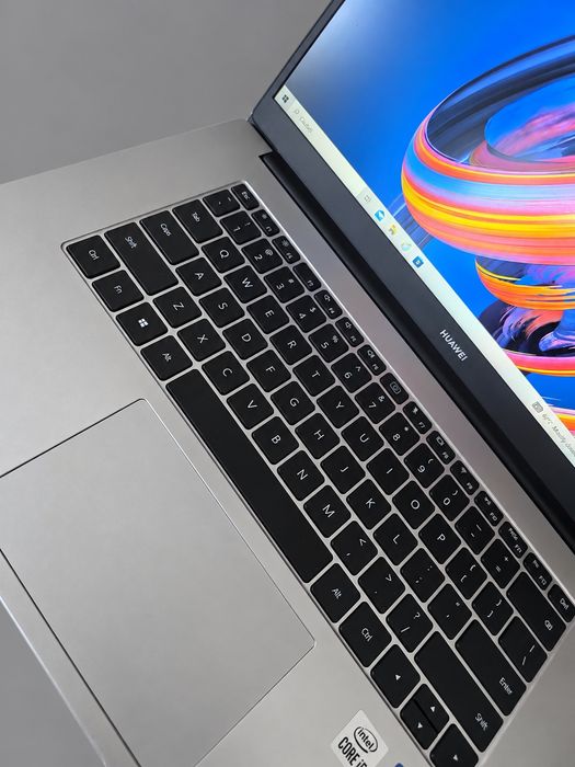 Laptop Huawei 15 Full HD in stare perfectă