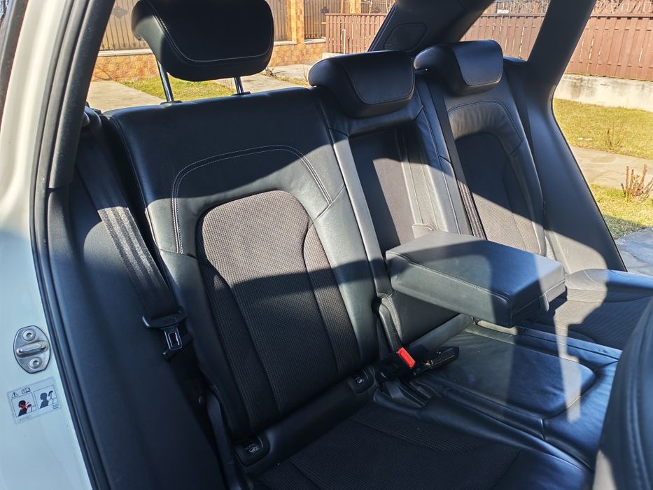 Vand Audi Q5 2010